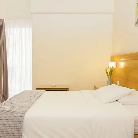 Hotel Athinais 3*
